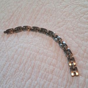 Unisex  8 and 1/2  inch  SILVER stainless steel bracelet